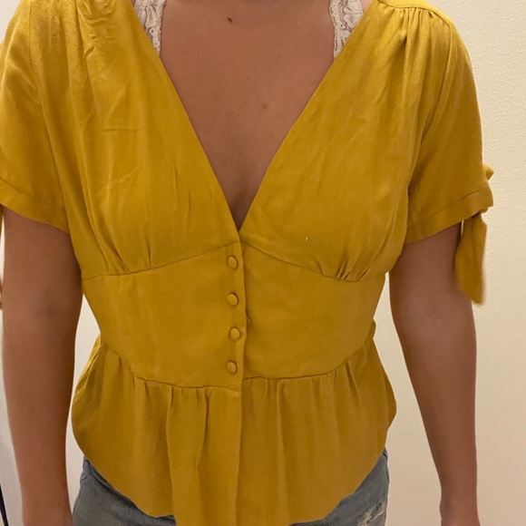 Women’s Mustard Yellow Blouse - Picture 3 of 7